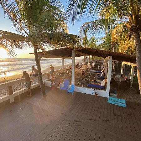 Solid Surf Camp Hostel Nicaragua Transito Екстер'єр фото