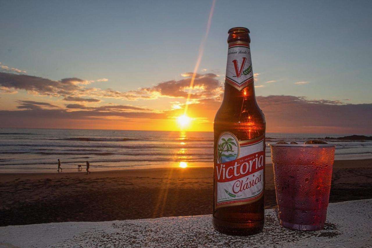 Solid Surf Camp Hostel Nicaragua Transito Екстер'єр фото